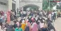 ‘হাঁটু পানির ভিতরে পরীক্ষা দিতে বাধ্য করছেন শিক্ষামন্ত্রী’
