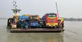 ১২ মিনিটের পথ ৩৫ মিনিটে পাড়ি দিচ্ছে ফেরি