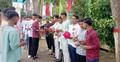 নবীন শিক্ষার্থীদের ফুল-কলম-চকলেট দিয়ে বরণ করে নিলো ছাত্রদল