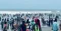 পর্যটক-দর্শনার্থীতে মুখর কক্সবাজার সৈকত