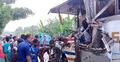 দাঁড়িয়ে থাকা ট্রাকের পেছনে বাসের ধাক্কা, নিহত ৫