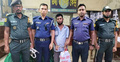 কারাগারে হাজতিকে অভিনব কায়দায় গাঁজা দিতে গিয়ে যুবক আটক