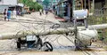 গাইবান্ধায় ঝড়ে লন্ডভন্ড বাড়িঘর, বিদ্যুৎ বিচ্ছিন্ন লক্ষাধিক পরিবার