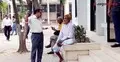 প্রশ্ন করেই ধূমপান থামাচ্ছেন খাদেমুল