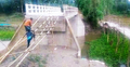 মই বেয়ে সেতু পার