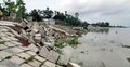 কাজ শেষ না হ‌তেই নদী তীররক্ষা বাঁধে ধস