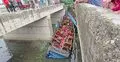 নিয়ন্ত্রণ হারিয়ে দুই সেতুর মাঝে পড়লো বাস, যাত্রী নিহত