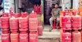 মেহেরপুরে ২ হাজার টাকার নিচে মিলছে না এলপিজি সিলিন্ডার