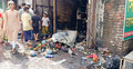 নারায়ণগঞ্জ হকার্স মার্কেটে আগুন, ৩০ দোকান পুড়ে ছাই