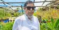১ টাকাও নেন না, ৪৫ বছর ধরে বিলিয়ে যাচ্ছেন গাছ