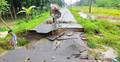 দু’ দিনের ভারী বৃষ্টিতে সাঁথিয়ায় সড়কে ধস
