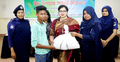 কুষ্টিয়ায় প্রতিবন্ধীদের মাঝে পুনাকের ঈদ উপহার