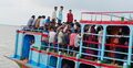 পাটুরিয়ায় ঘরমুখো মানুষের ভিড়, বেশি যাত্রী নিয়ে ছাড়ছে লঞ্চ