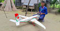 আকাশে পাখা মেললো স্কুলছাত্রের তৈরি উড়োজাহাজ