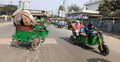ভোটের দিন রিকশার দখলে ঢাকার রাজপথ