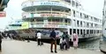 বৈরী আবহাওয়ায় আধা ঘণ্টা বন্ধ থাকার পর সদরঘাটে লঞ্চ চলাচল স্বাভাবিক