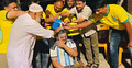 দুধ দিয়ে গোসল করে ব্রাজিলে যোগ দিলেন আর্জেন্টিনা সমর্থক