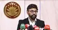 প্রধানমন্ত্রী নিরাপত্তার তোয়াক্কা না করে জনগণের মাঝেই হাঁটছেন