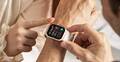 ২৪ ঘণ্টা ইসিজি-শরীরের তাপমাত্রা জানাবে স্মার্টওয়াচ