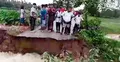 পাহাড়ি ঢলে সড়ক ভেঙে সুনামগঞ্জে আট গ্রাম বিচ্ছিন্ন