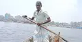 বুড়িগঙ্গার বুকে ২৫ বছরের সংগ্রাম, ভাগ্য বদলায়নি রইস উদ্দিনের