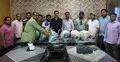 পটিয়ায় পত্রিকা বিক্রেতাদের প্রেসক্লাবের খাদ্য সহায়তা