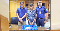 কাঠবোঝাই ট্রাকে সাড়ে ১৬ হাজার ইয়াবাসহ লুকিয়ে ছিলেন যুবক