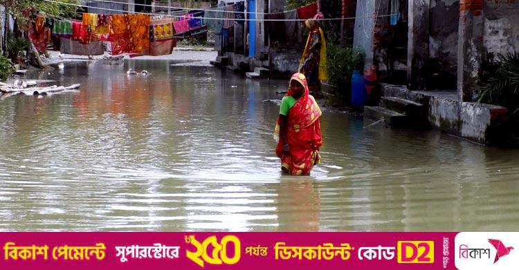 মনপুরা / বেড়িবাঁধের অভাবে জোয়ারের সঙ্গে যুদ্ধ ১৫ হাজার মানুষের
