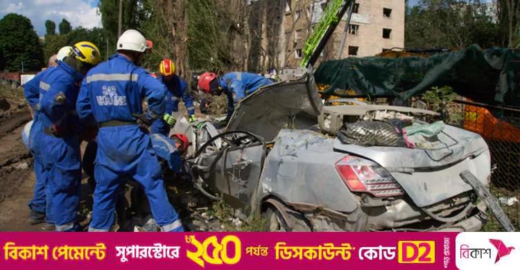 রাশিয়ার ব্যাপক ড্রোন ও ক্ষেপণাস্ত্র হামলায় কিয়েভে নিহত অন্তত ১৪