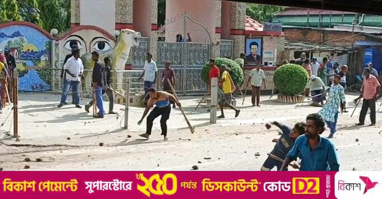 দিনাজপুরে বিনোদন স্পট-দরবারে ভাঙচুর-অগ্নিসংযোগ, সংঘর্ষে আহত ২০