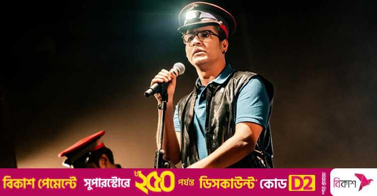 গানে গানে কলকাতার তিন ঘোষকে একহাত নিলেন অনির্বাণ