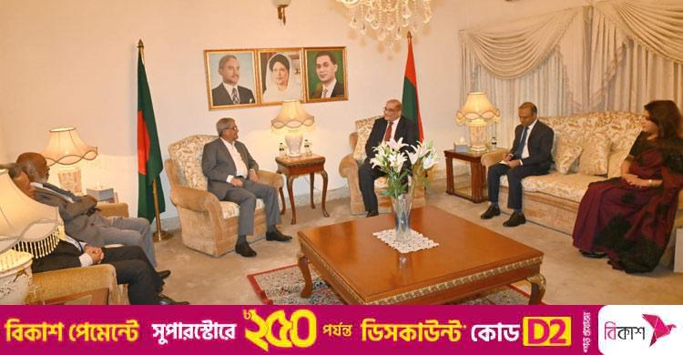 গুলশানে বিএনপি নেতাদের সঙ্গে বৈঠকে পাকিস্তানের হাইকমিশনার