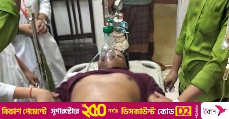 লাফ দিয়ে পুলিশ সদস্যের আত্মহত্যাচেষ্টা, গোড়ালি বিচ্ছিন্ন