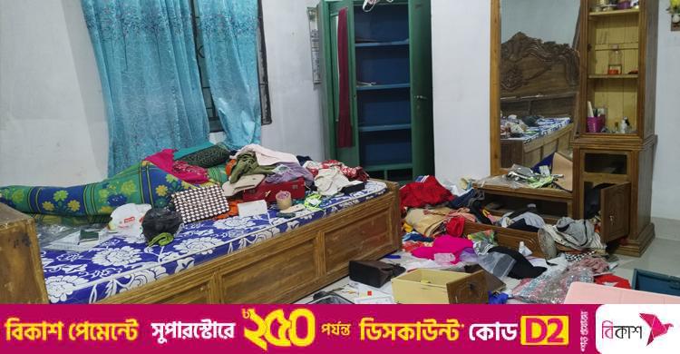 মিরসরাইয়ে প্রবাসীর বাড়িতে ডাকাতি
