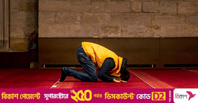 নফল নামাজের সিজদায় নিজের ভাষায় দোয়া করা যাবে কি?