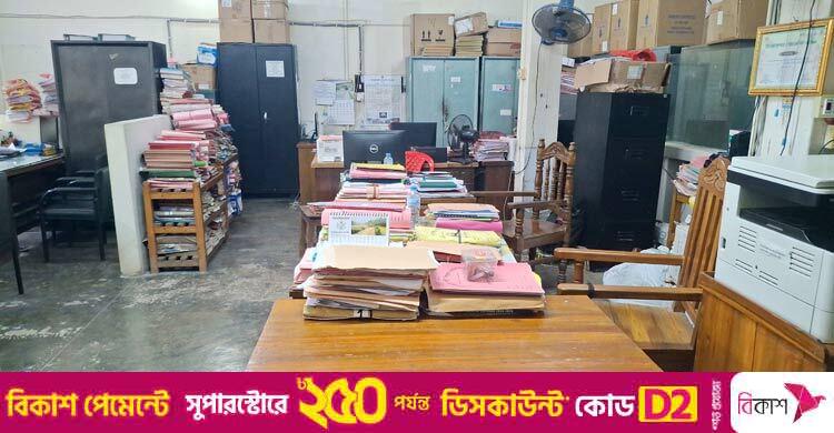 পল্লী বিদ্যুৎ সমিতি / ‘গণছুটিতে’ থাকা কর্মীরা ২৪ ঘণ্টার মধ্যে কাজে যোগ না দিলে ব্যবস্থা