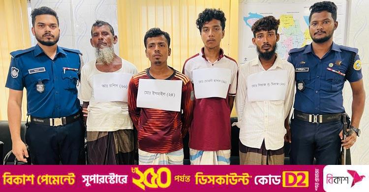 ভোলায় নারীর চুল কে‌টে জুতার মালা, আটক ৪