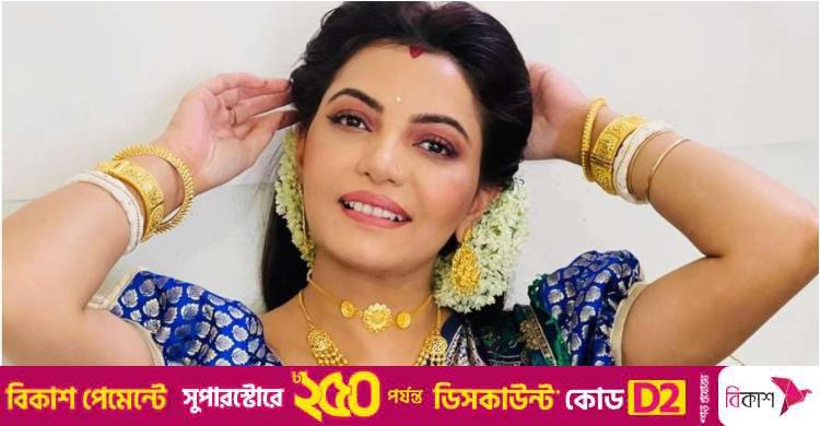 টিভি দেখতে বসে ব্রেন স্ট্রোক করলেন অভিনেত্রী সায়ন্তনী