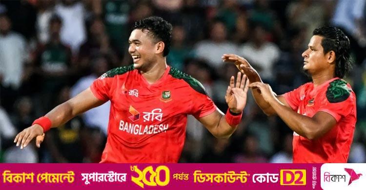 এশিয়া কাপে নিজের প্রথম ওভারেই উইকেট শিকার তাসকিনের