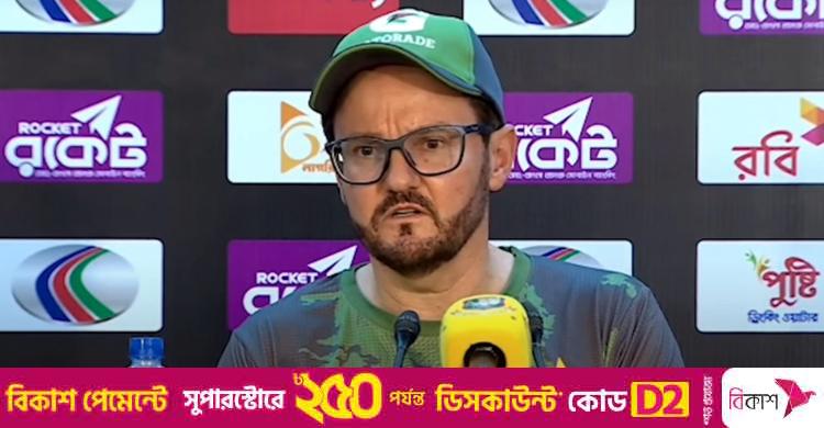 এ মুহূর্তে বিশ্বের সেরা স্পিনার পাকিস্তান দলে, দাবি হেসনের