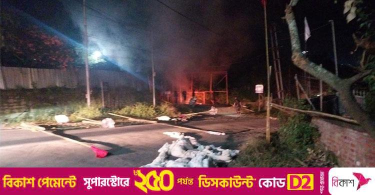 মোদীর সফর ঘিরে মণিপুরে উত্তেজনা, তোরণ ভাঙচুর