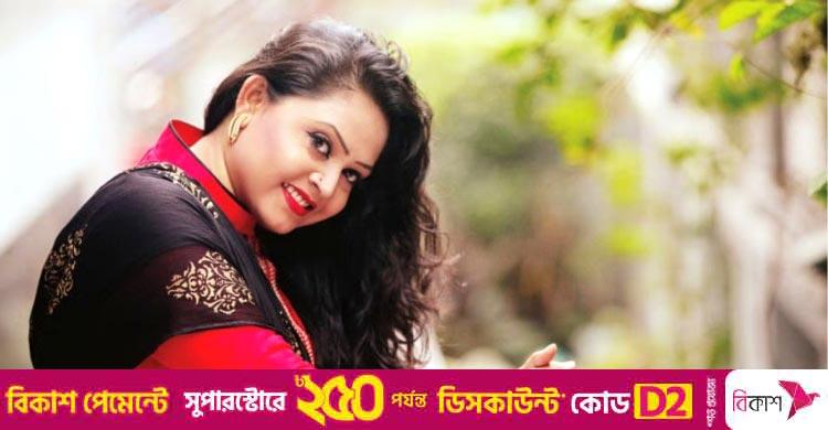 কোথায় থাকেন কেমন আছেন ‘একটা দেশলাই কাঠি জ্বালাও’ গানের গায়িকা