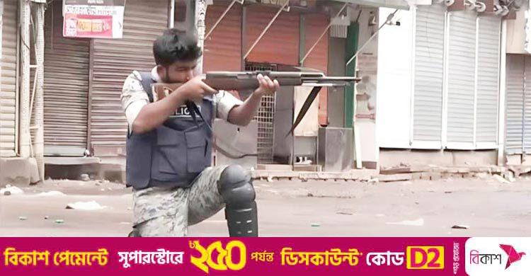 ট্রাইব্যুনালে এপিবিএন সদস্য / ‘আমার রাইফেলের একটি গুলিতে একটি জীবন যায়, এ জন্য নির্দেশ মানিনি’