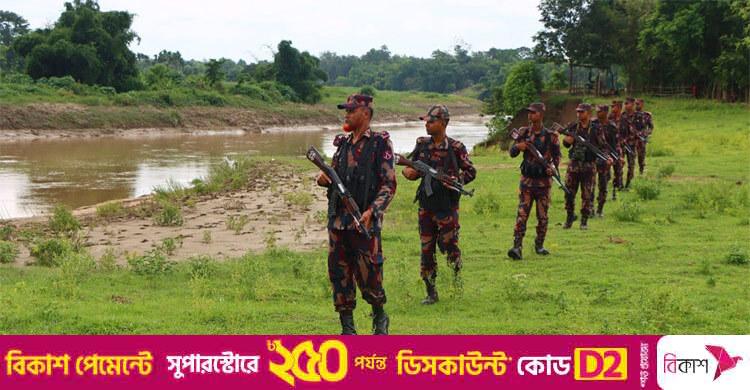 সীমান্তে অবৈধ অস্ত্রের অনুপ্রবেশ রোধে বিজিবির অভিযান জোরদার