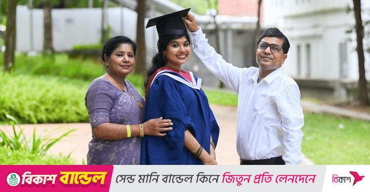 সিঙ্গাপুরে শ্রমিকদের গল্প শোনাচ্ছেন বাংলাদেশি কন্যা শাজনীন