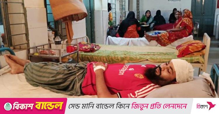 মাদক কারবারিদের হামলায় দুই পুলিশ সদস্য আহত