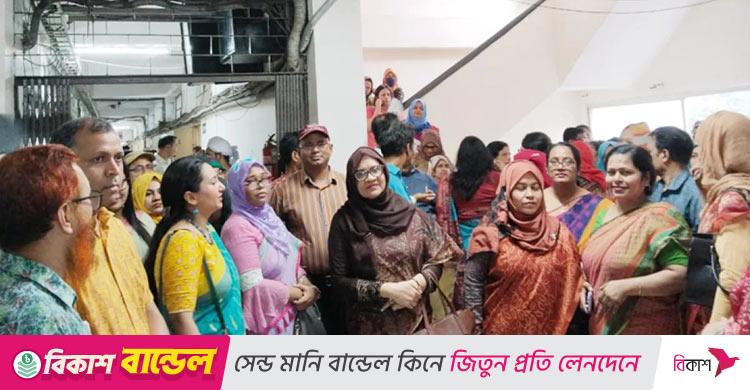 পাঁচ দফা দাবি / ইউজিসি ঘেরাওয়ের ঘোষণা সাত কলেজ শিক্ষকদের