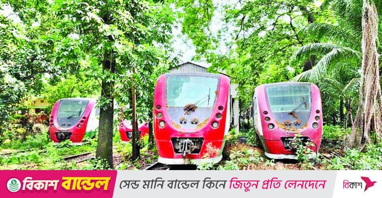 ডেমু ট্রেন কেনায় ক্ষতি ৬০০ কোটি টাকা, ৭ জনের নামে দুদকের মামলা