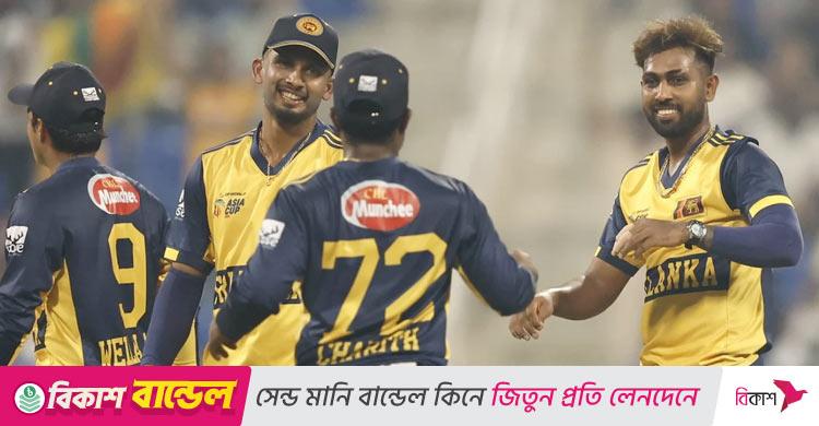 তুষারার গতিতে কাঁপছে আফগানিস্তান