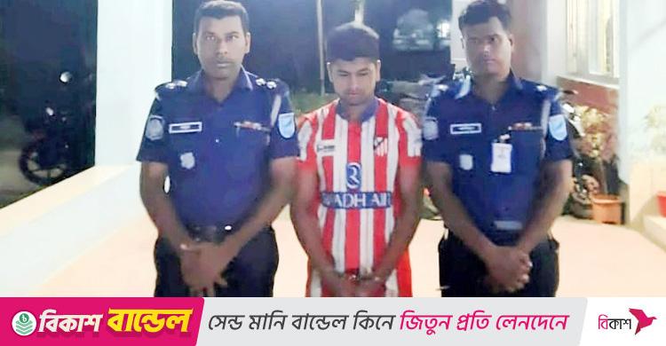 ফরিদপুরে কিশোর গ্যাংয়ের অস্ত্রের মহড়ার ঘটনায় গ্রেফতার ১